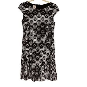 Ann Klein geometrical black‎ & white dress size 8 petite